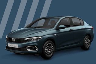 Front-side view of a teal Fiat Tipo sedan, showcasing its sleek design, stylish alloy wheels, and modern headlights against a blue background with diagonal stripes.