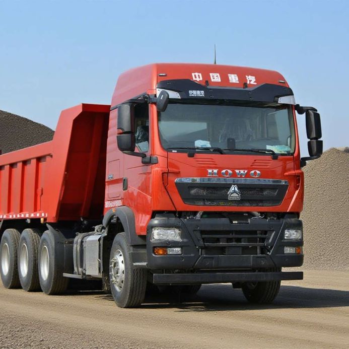 HOWO TX 8X4 Tipper Truck Heavy Duty Dump Truck during transit