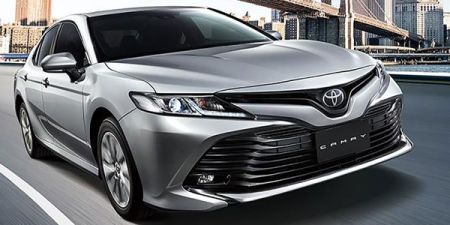 Close-up of the front of the 2019 Toyota Camry