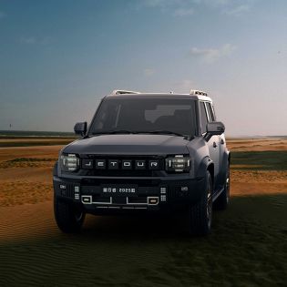 Jetour off - road vehicle in the desert.