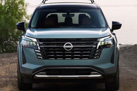 2026 Nissan Pathfinder front view