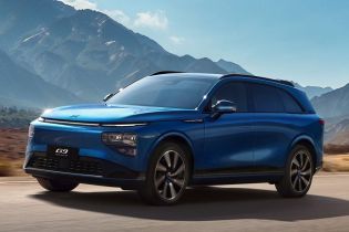 XPENG G9 2025 Model 625 Long Range Max Pure Electric Midsize Five-Seat SUV