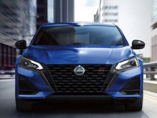 2025 Nissan Altimas Front Elevation