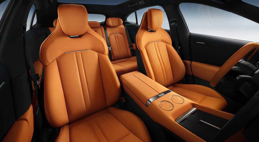 Xiaomi YU7 Interior-coral orange