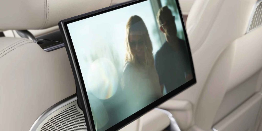 Range Rover 11.4-inch infotainment screen