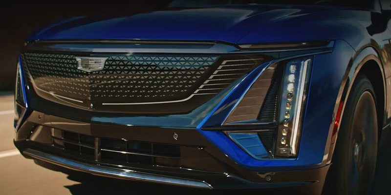 2025 Cadillac LYRIQ Grille Close-up