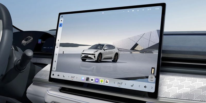 2025 Zeekr 001 16-inch 3.5K rotating central screen