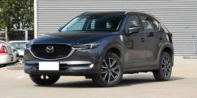 2017 Mazda CX-5 Front Three-Quarter