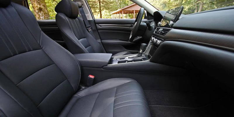 2018 Honda Accord front seats