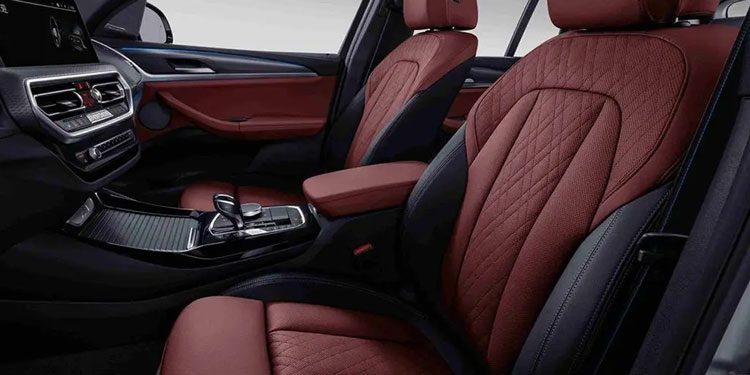 2022 BMW X3 front seats
