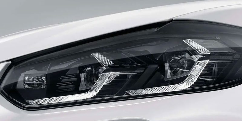 2022 BMW X3 headlights
