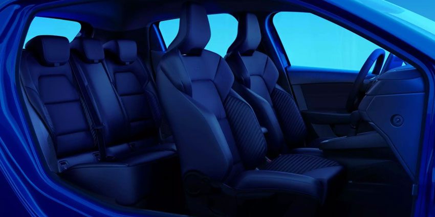 Clio 5 interior space
