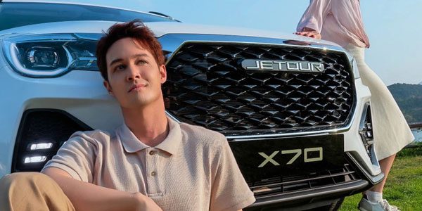 Jetour X70 grille close-up
