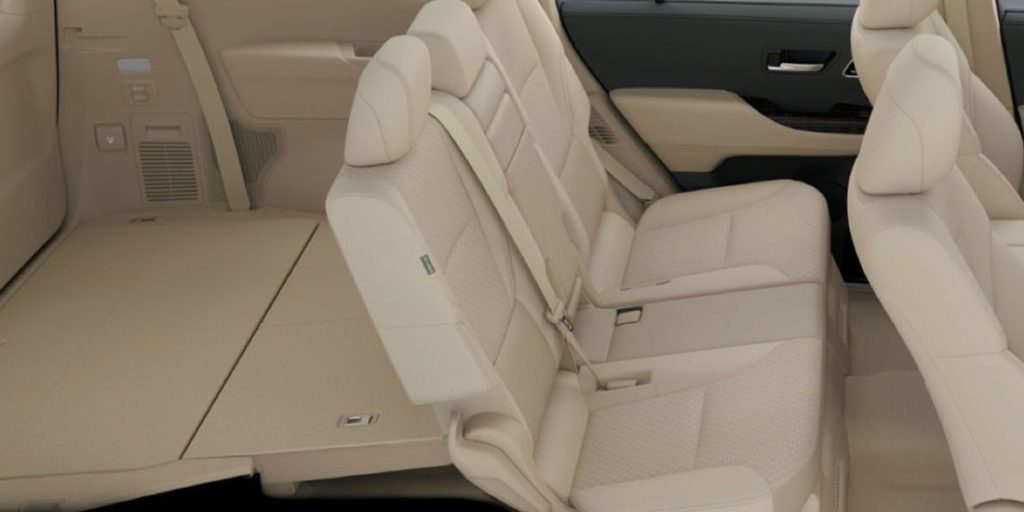 Toyota Land Cruiser rear seat and trunk space