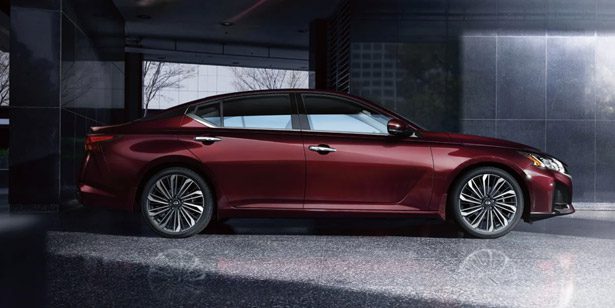 2025 Nissan Altimas 19-inch machine finished aluminum alloy wheels