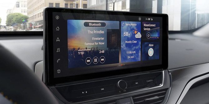 2025 Nissan Altimas touch screen display