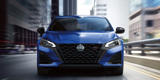 2025 Nissan Altimas v motion grille