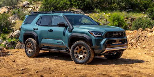 2025 Toyota 4Runner Trailhunter Front Three-Quarter