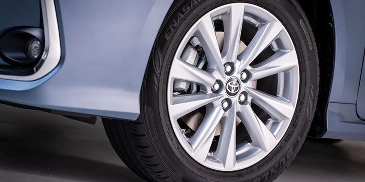 2025 Toyota Corolla wheels