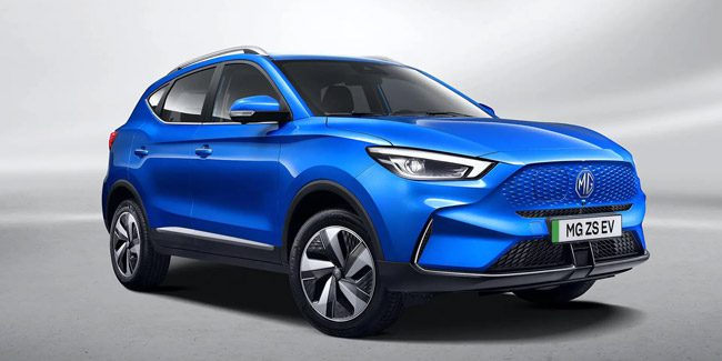 MG ZS EV Front Three-Quarter