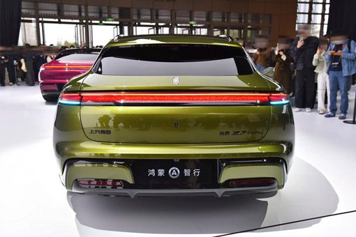 Rear view of Shangjie Z7T
