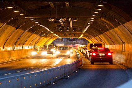 Driving with headlights on in tunnels