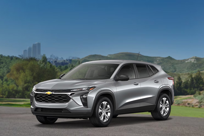Three-quarter view of the front side of the 2026 Chevrolet Trax LS