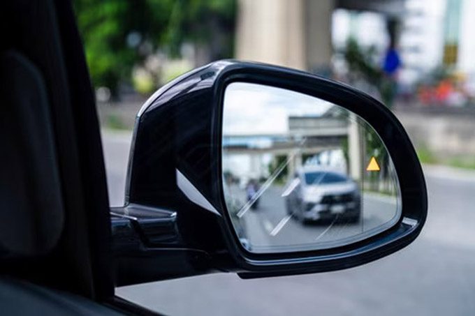 blind spot warning
