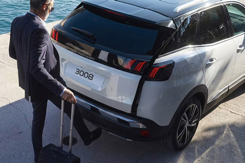New Peugeot 3008 HANDS-FREE POWER TAILGATE