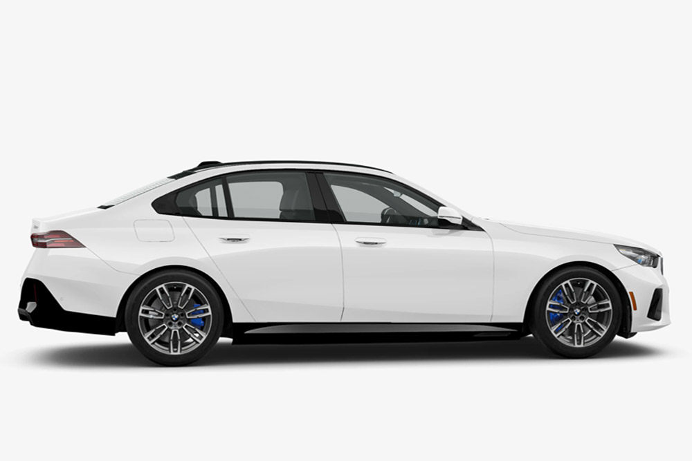 Side view of the 2027 BMW 550e xDrive