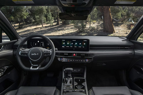2026 Kia K5 front interior