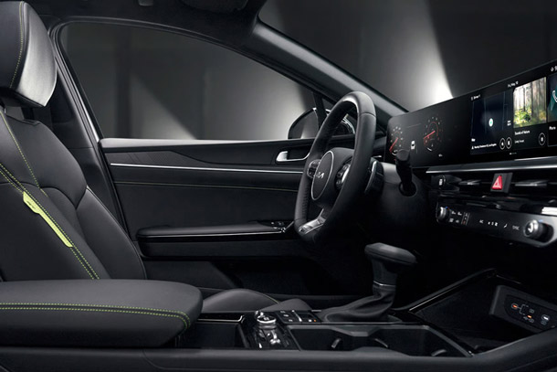 2026 Kia K5 front passenger space