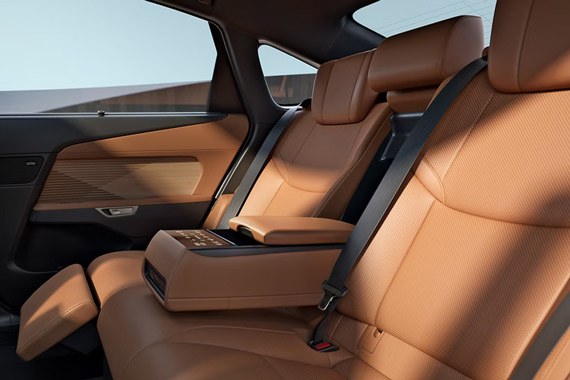 2026 Lexus ES 350e Luxury Rear Seat Space