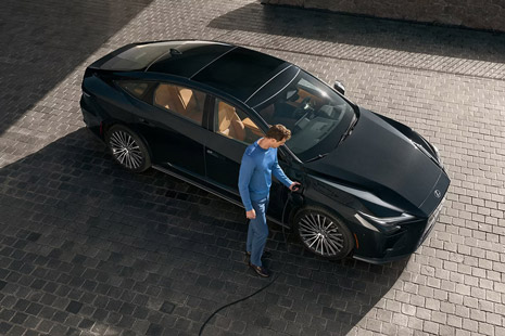 Aerial view of the 2026 Lexus ES 350e Luxury