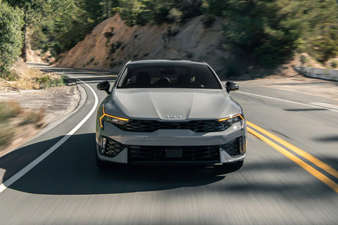 Front view of the 2026 Kia K5