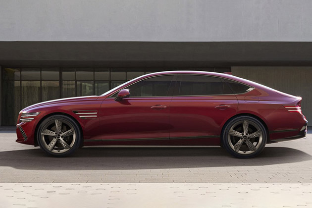 Side view of the 2026 Genesis G80